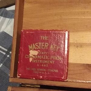Vintage master key pitch instrument inbox